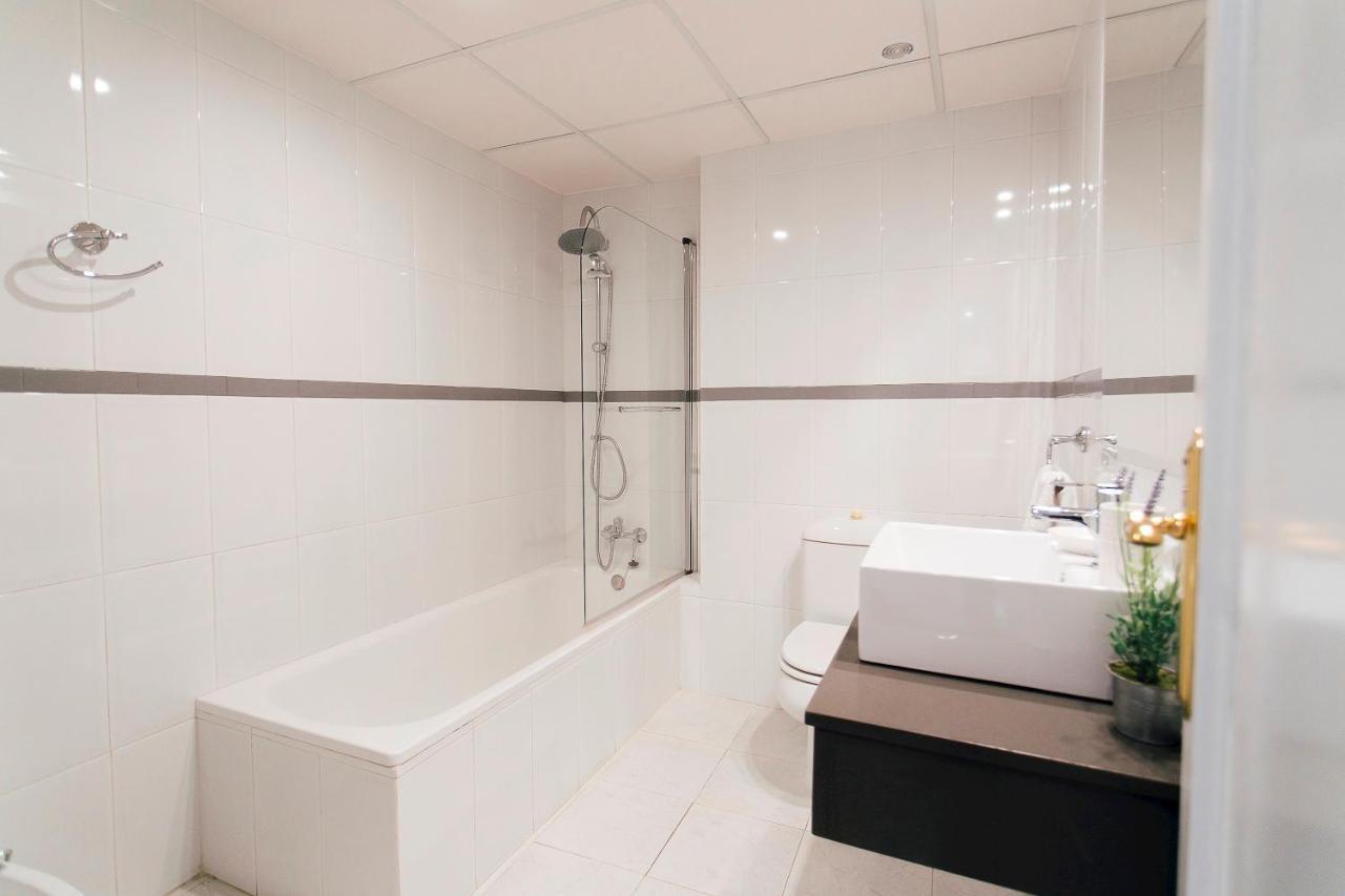 Minty Stay - 3Bd Cathedral 세비야 외부 사진